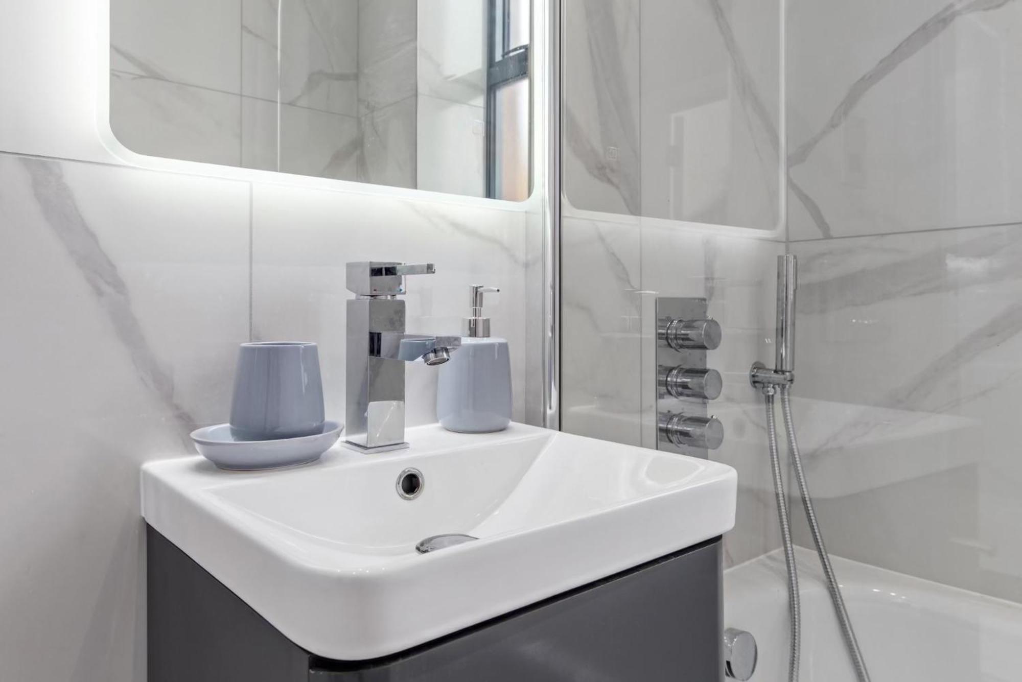 Sercasa - Kingston Upon Thames Kingston upon Thames  Εξωτερικό φωτογραφία